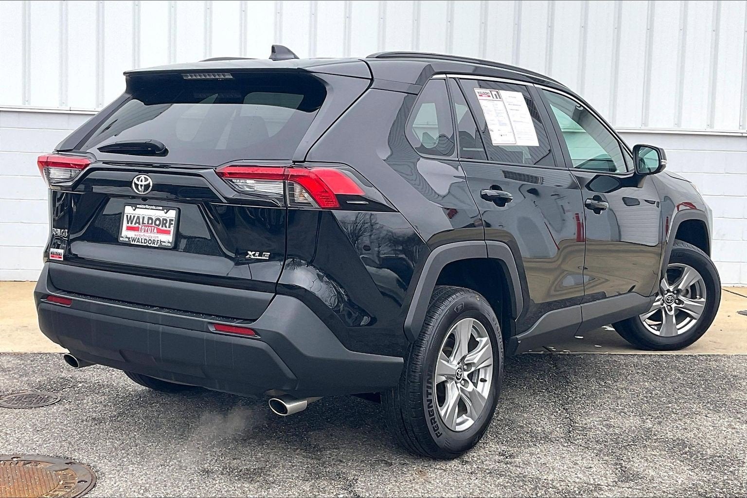 2024 Toyota RAV4 XLE