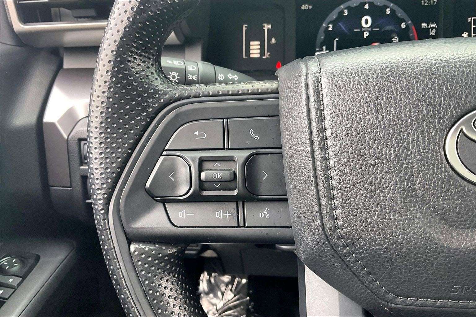 2025 Toyota Tacoma 4WD SR5