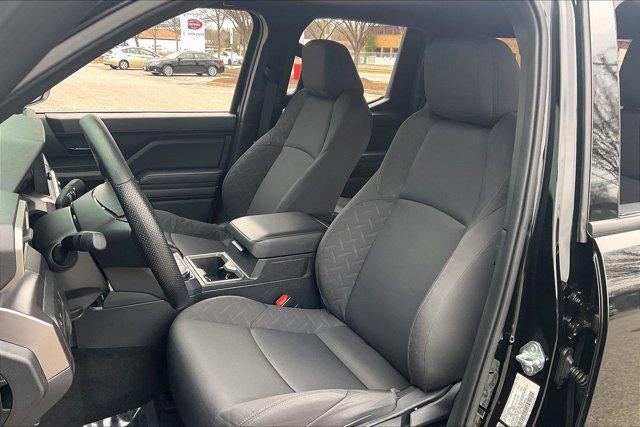 2025 Toyota Tacoma 4WD SR5