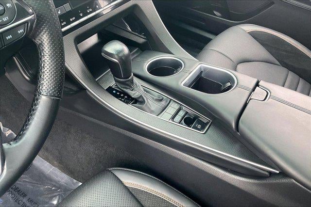 2022 Toyota Avalon Hybrid XSE Nightshade