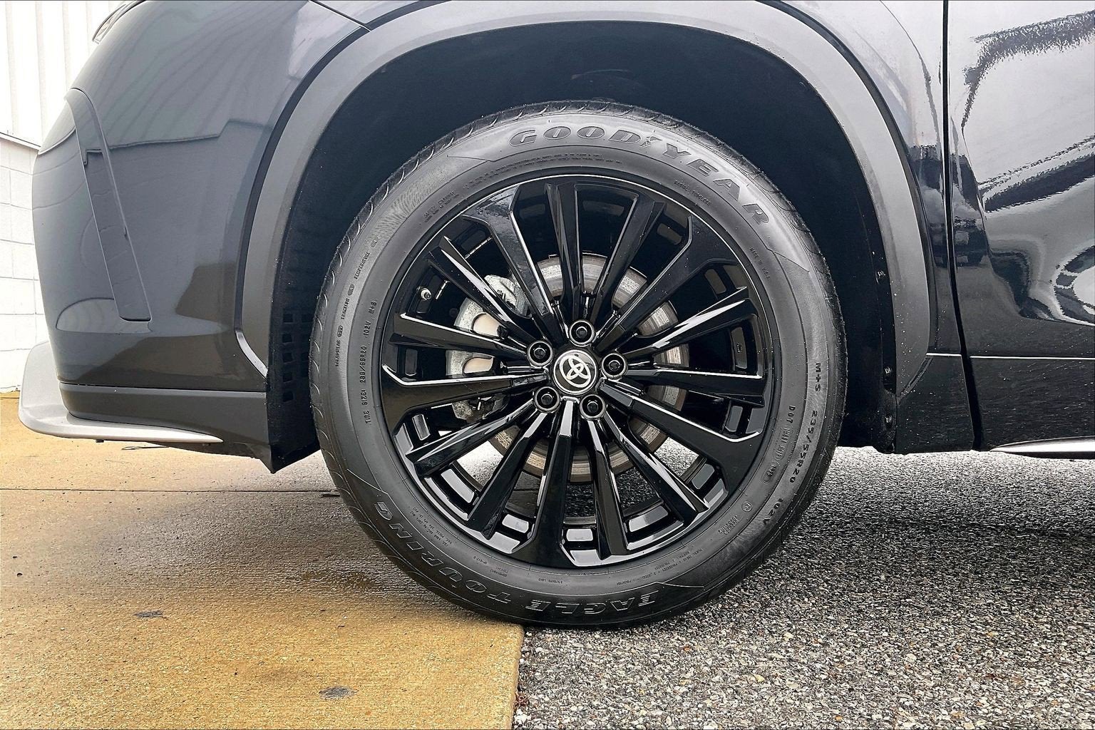 2025 Toyota Highlander XSE