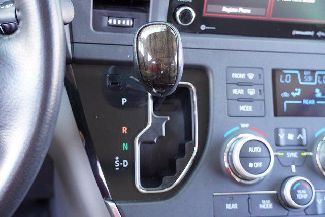 2019 Toyota Sienna XLE