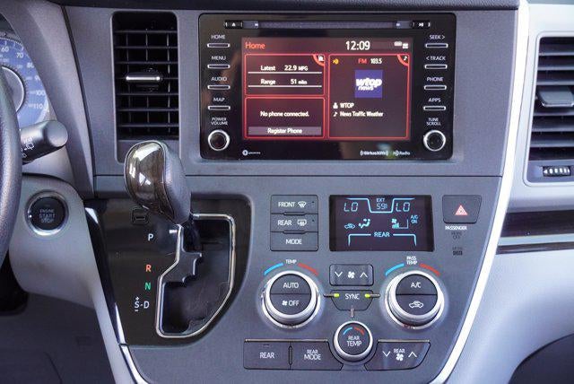 2019 Toyota Sienna XLE