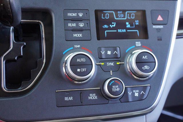 2019 Toyota Sienna XLE