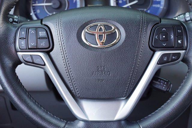 2019 Toyota Sienna XLE