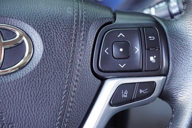 2019 Toyota Sienna XLE