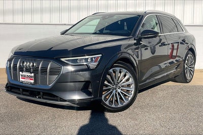 2019 Audi e-tron Prestige