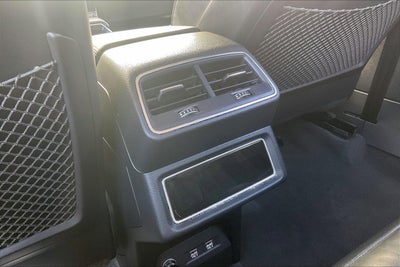 2019 Audi e-tron Prestige