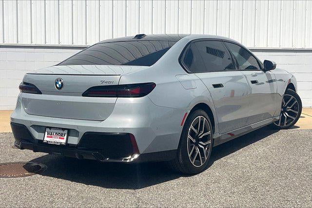 2024 BMW 7 Series 740i