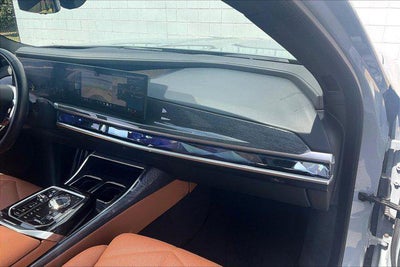 2024 BMW 7 Series 740i