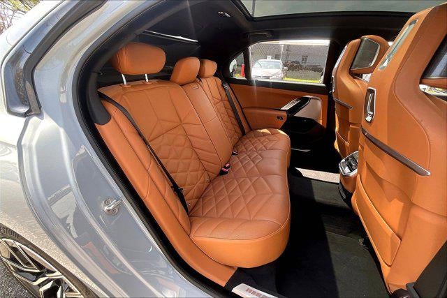 2024 BMW 7 Series 740i