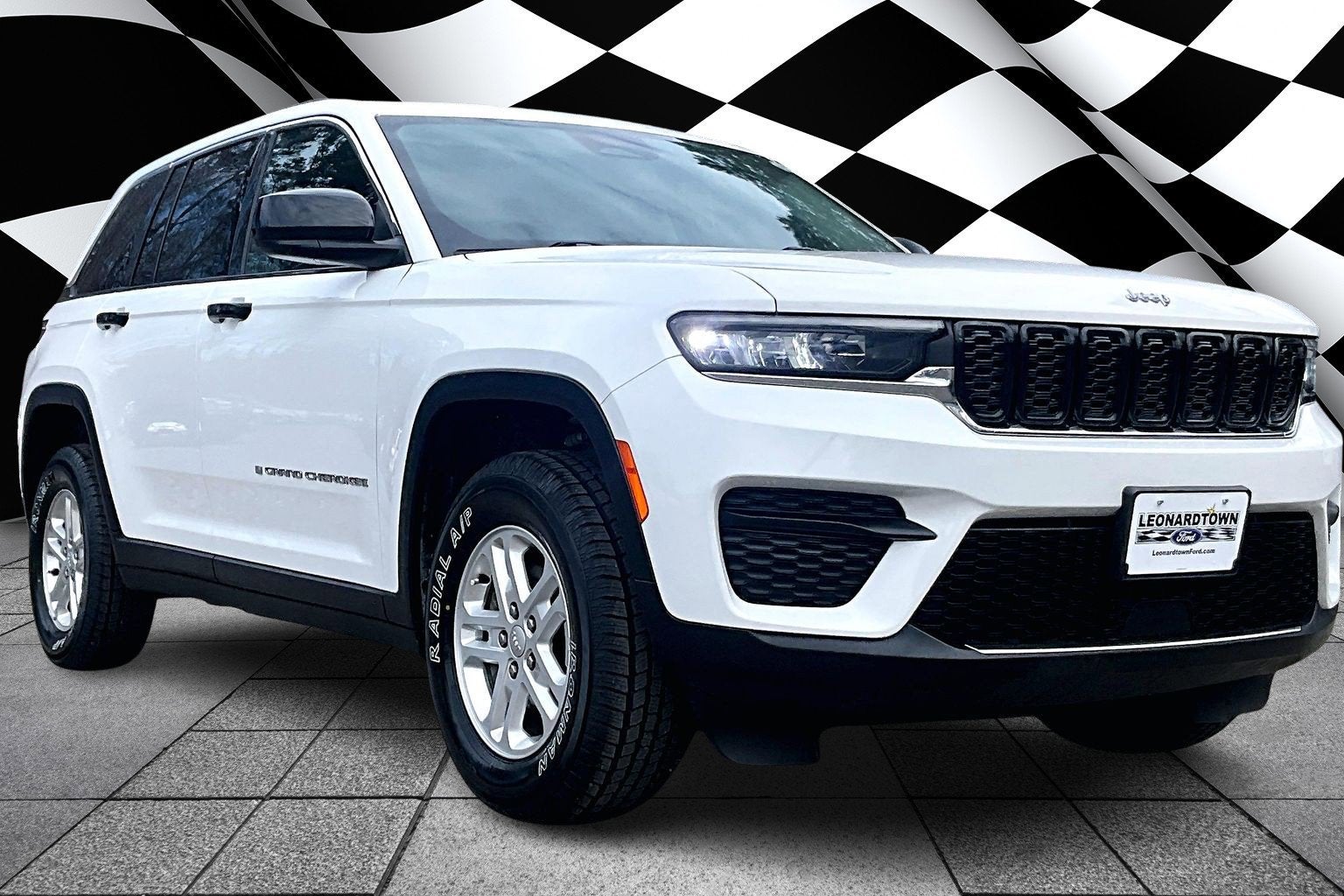 2023 Jeep Grand Cherokee Laredo