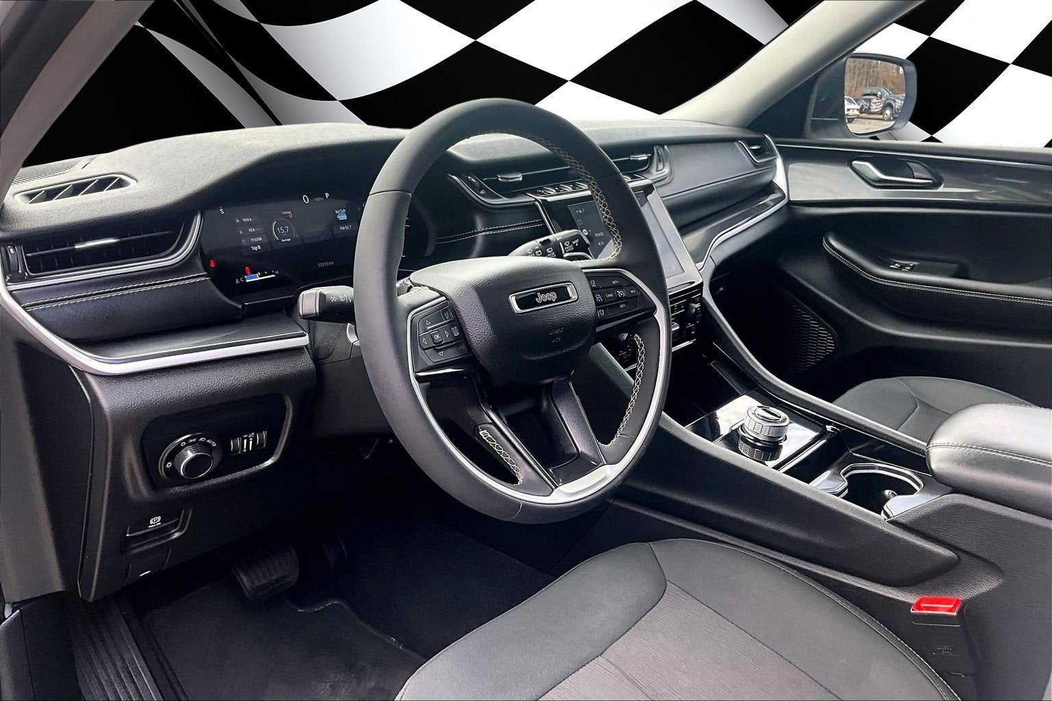 2023 Jeep Grand Cherokee Laredo