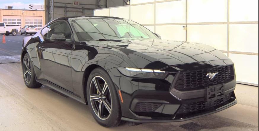 2025 Ford Mustang EcoBoost