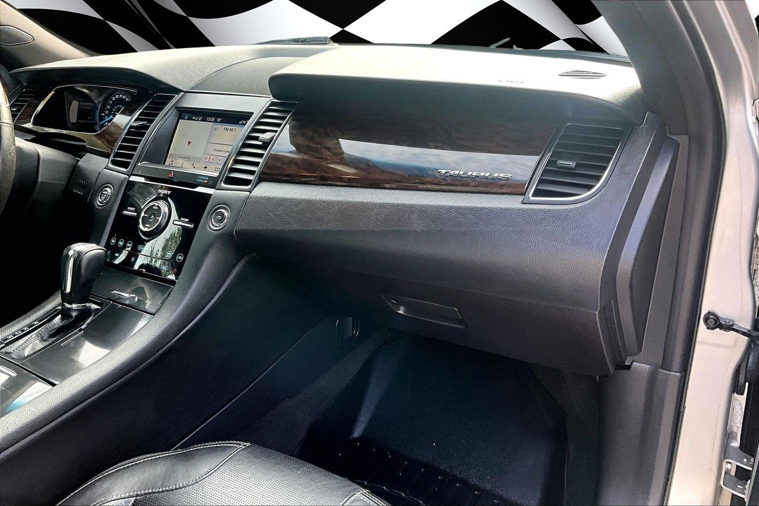 2017 Ford Taurus Limited