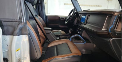 2022 Ford Bronco Outer Banks SASQUATCH
