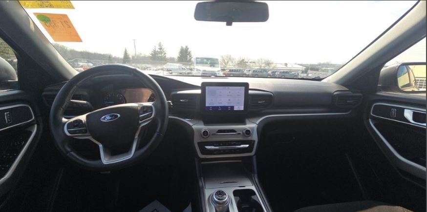 2022 Ford Explorer XLT 4WD WITH FACTORY TOW PKG