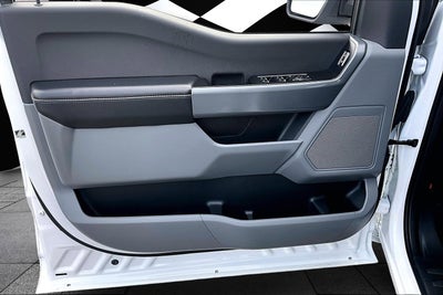 2025 Ford F-150 Lightning Pro