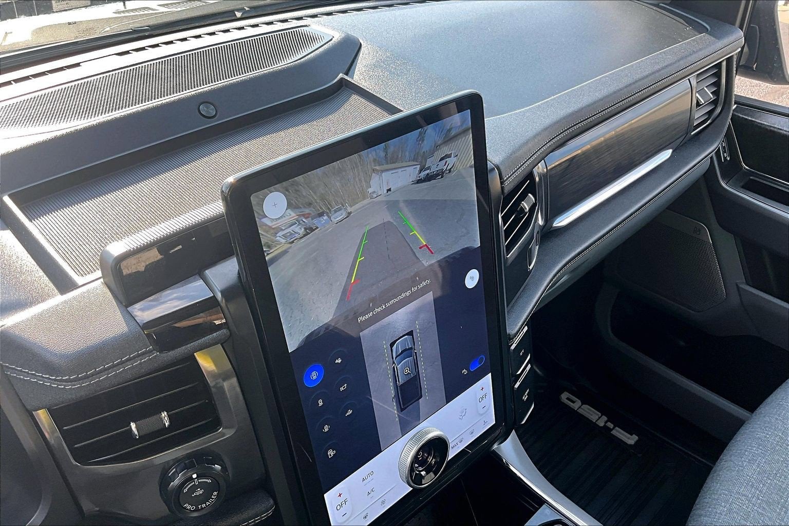 2024 Ford F-150 Lightning Flash