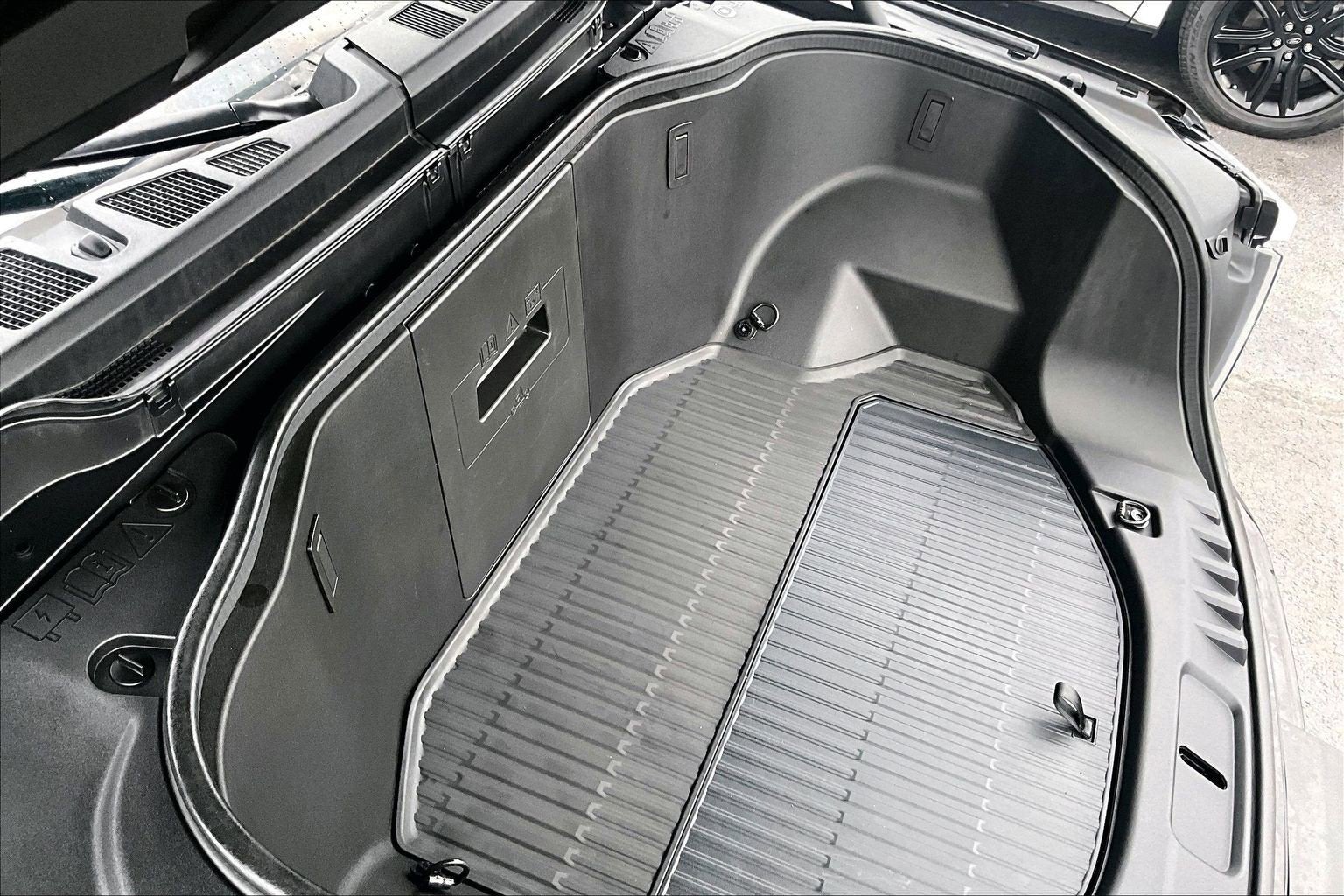 2025 Ford F-150 Lightning XLT PRO POWER