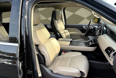 2022 Lincoln Navigator Reserve BLACK PACKAGE