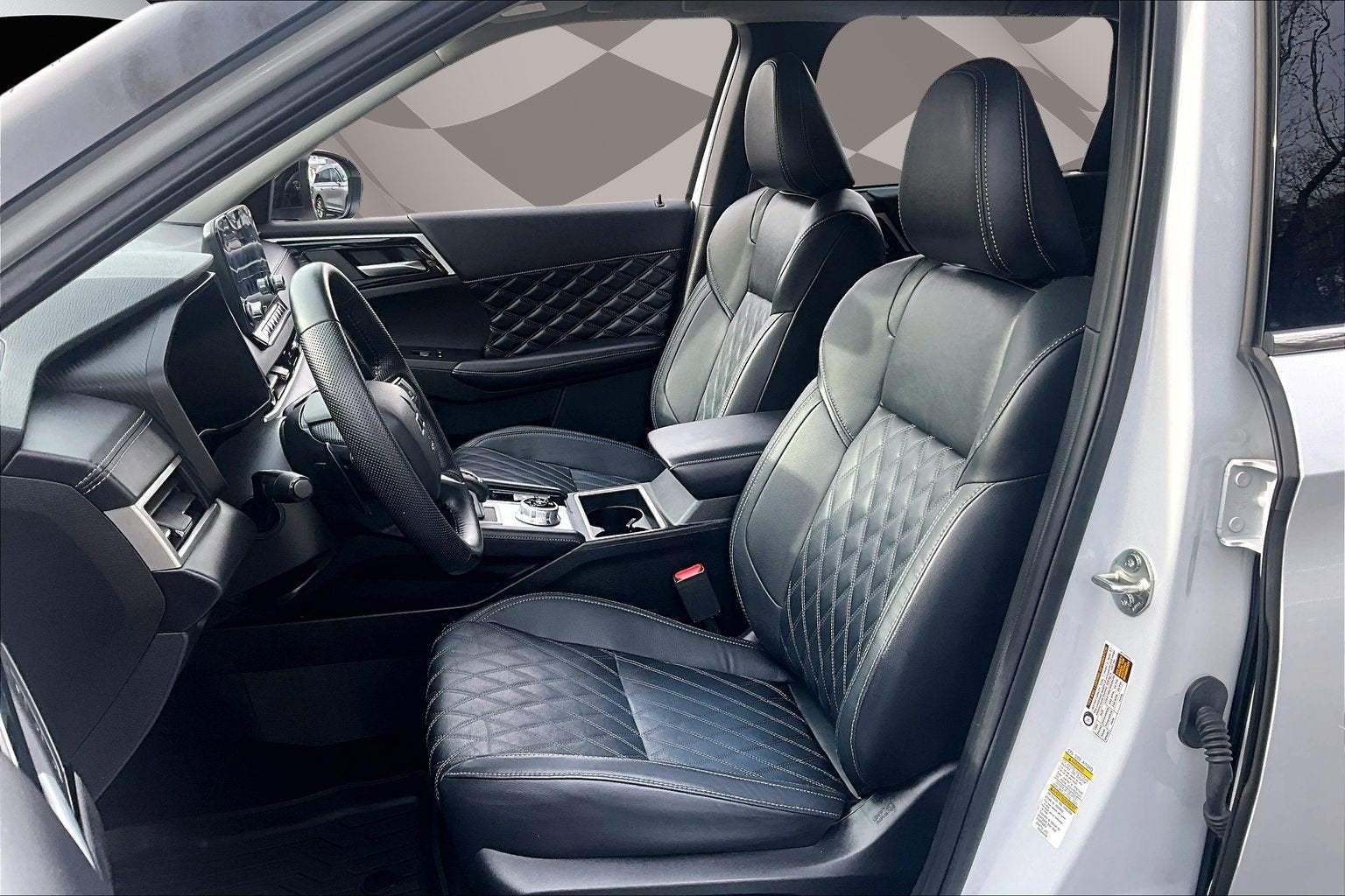 2023 Mitsubishi Outlander SEL