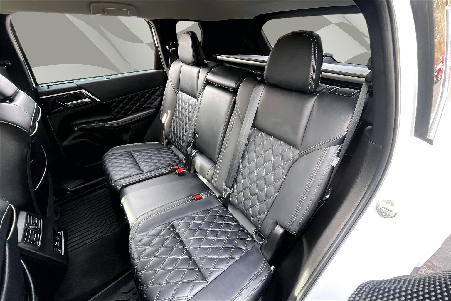 2023 Mitsubishi Outlander SEL