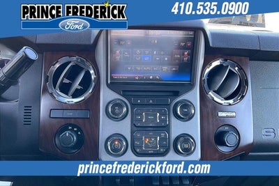 2013 Ford Super Duty F-350 DRW Lariat