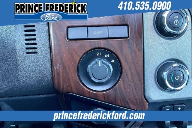 2013 Ford Super Duty F-350 DRW Lariat