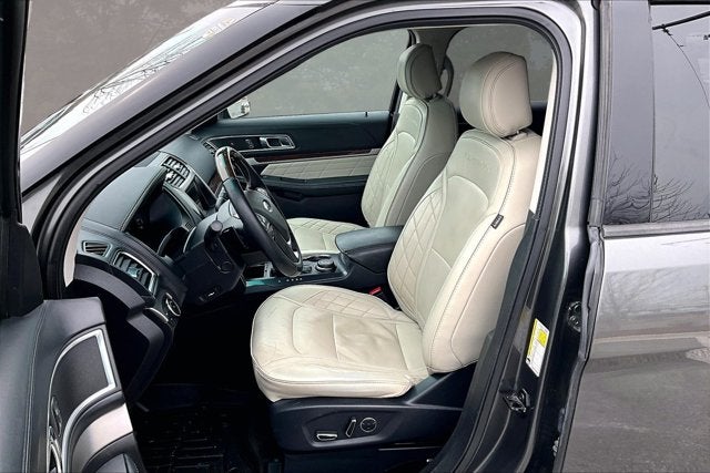 2017 Ford Explorer Platinum