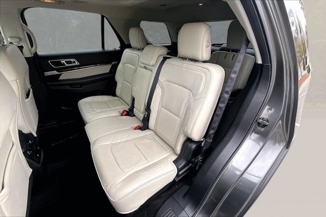 2017 Ford Explorer Platinum