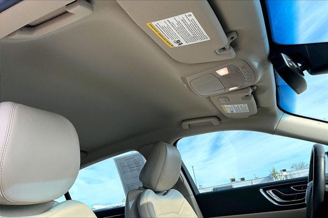 2019 Lincoln Continental Select