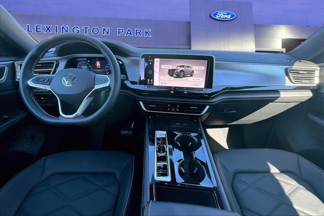 2024 Volkswagen Atlas Cross Sport 2.0T SE w/Technology