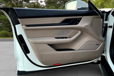 2022 Porsche Taycan Base