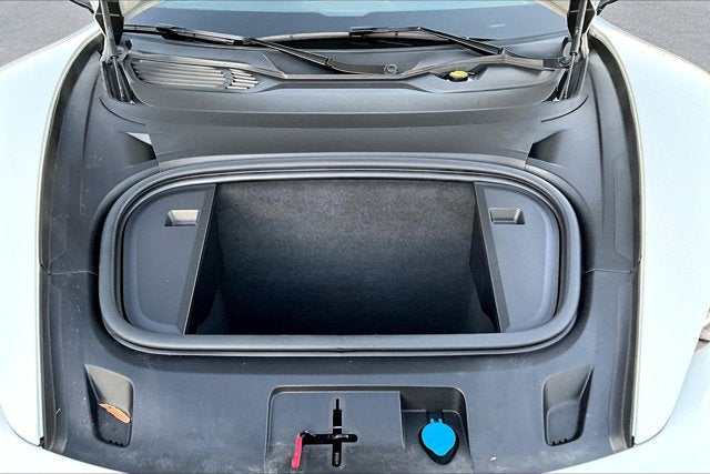 2022 Porsche Taycan Base