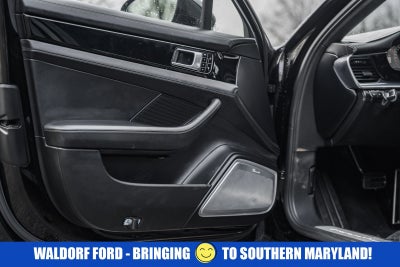 2017 Porsche Panamera Turbo