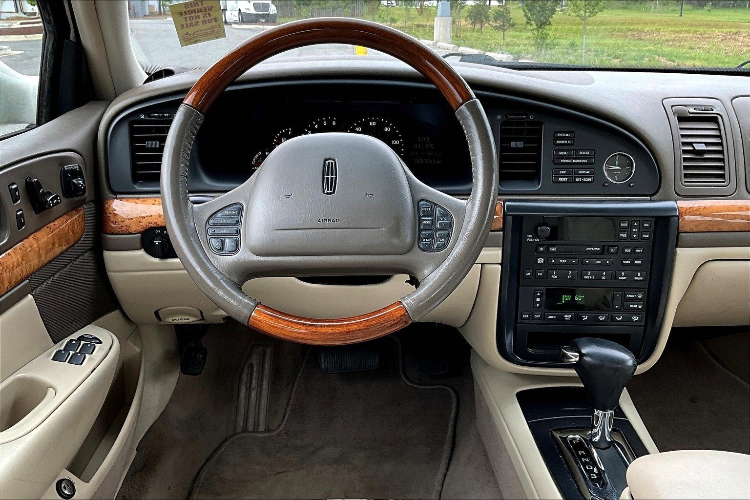 2001 Lincoln Continental Base