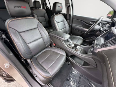 2022 GMC Acadia AT4