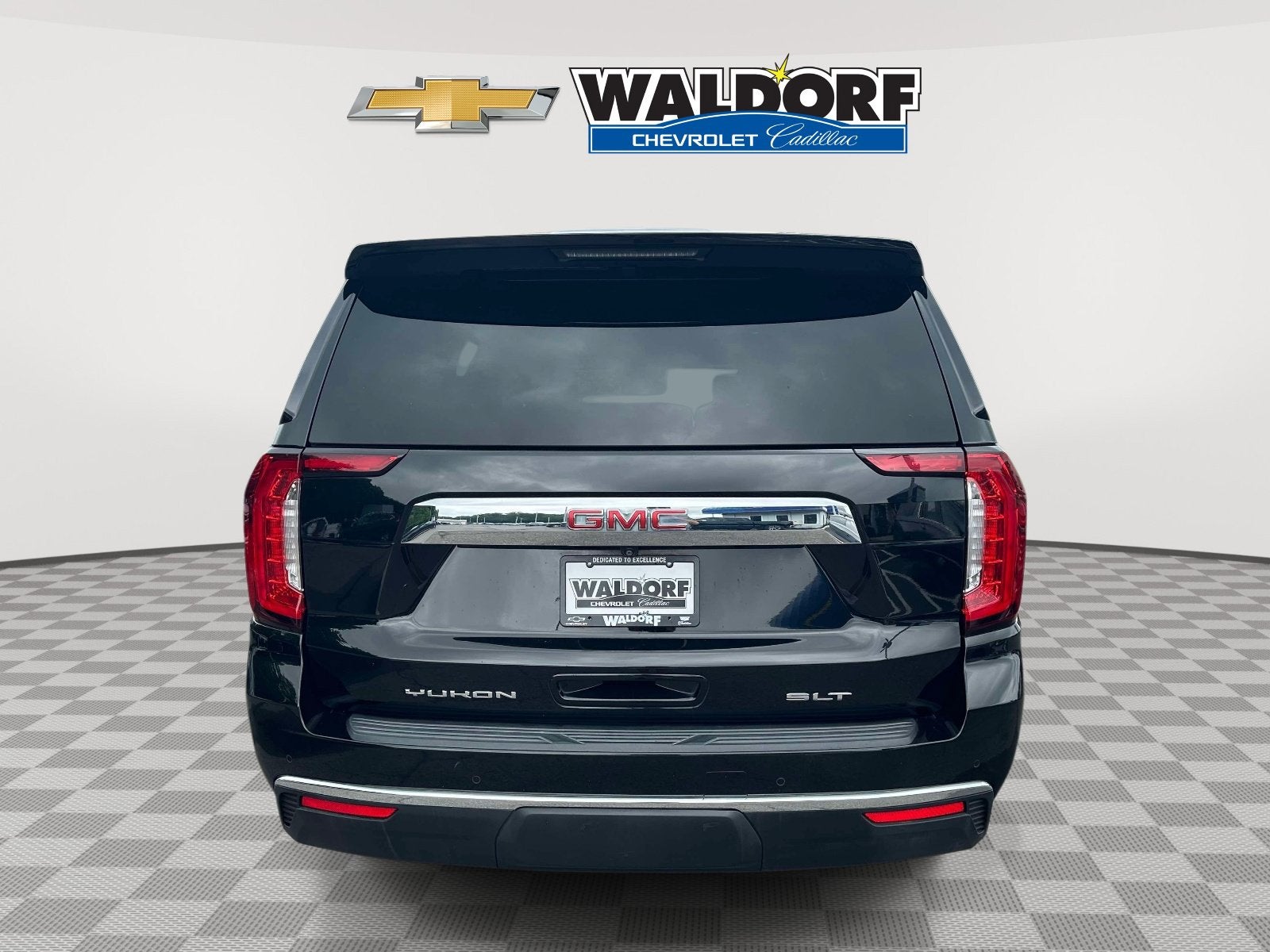 2023 GMC Yukon SLT