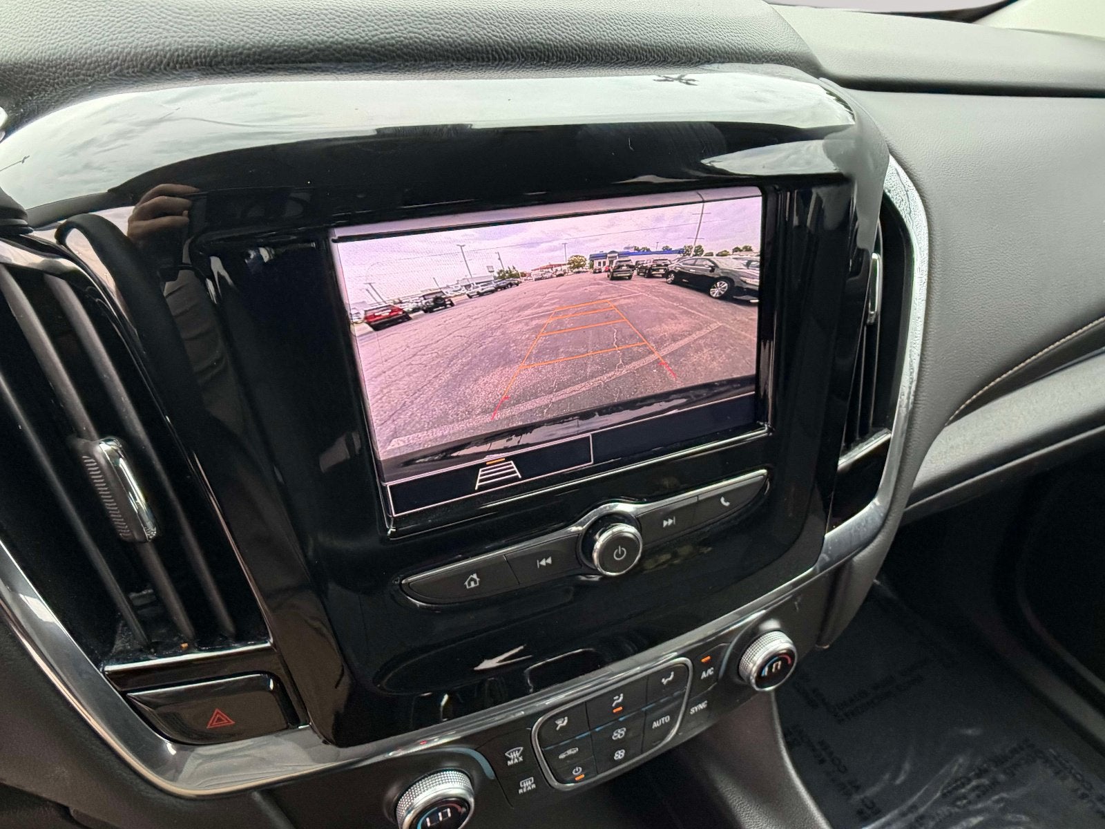 2021 Chevrolet Traverse LS