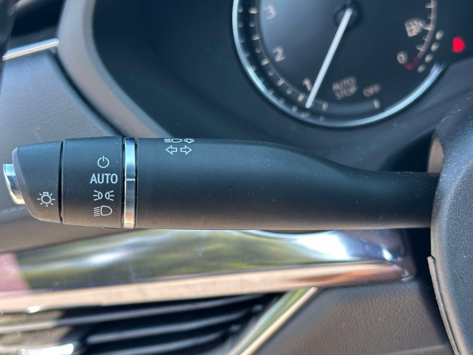 2022 Cadillac XT4 FWD Luxury