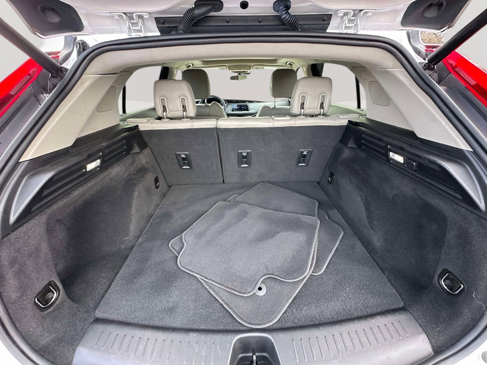 2022 Cadillac XT4 Luxury