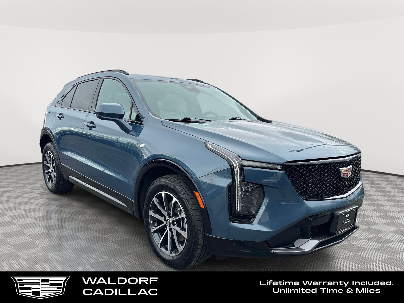 2025 Cadillac XT4 Sport