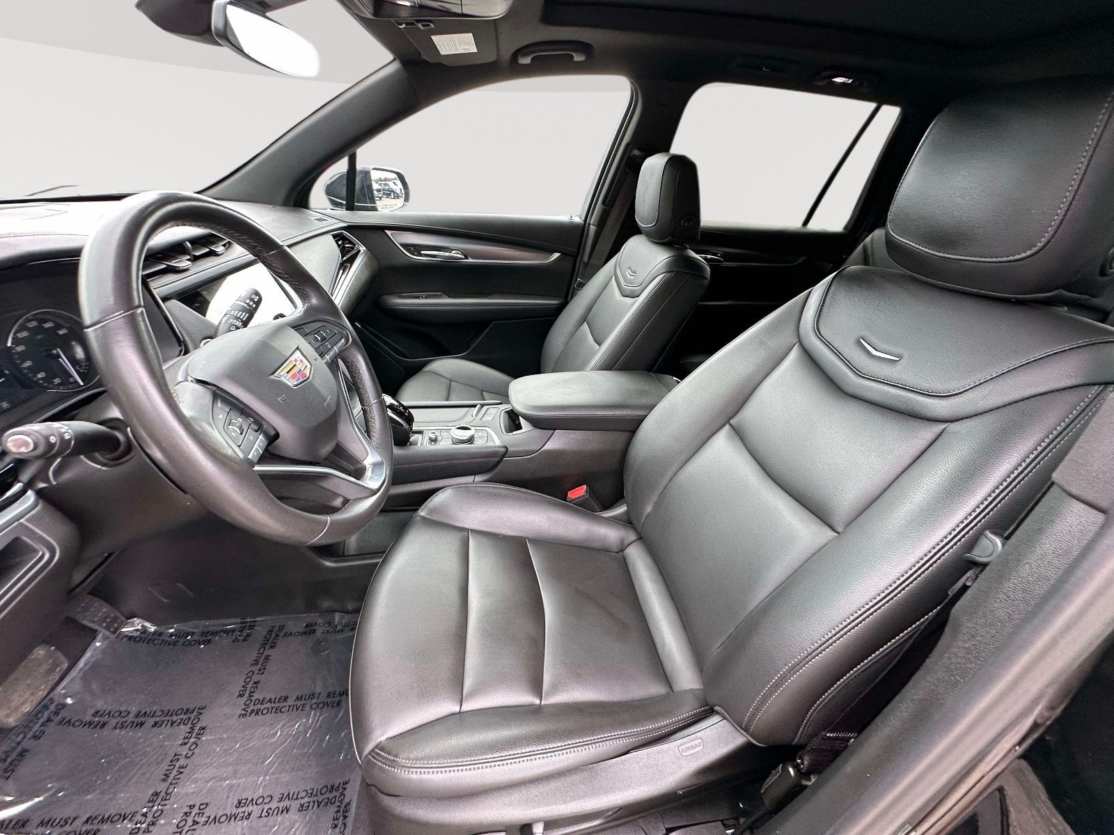 2025 Cadillac XT6 Luxury