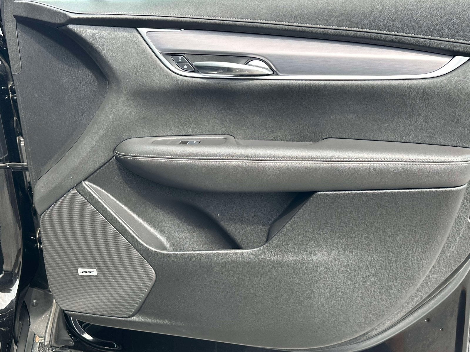 2025 Cadillac XT6 Luxury