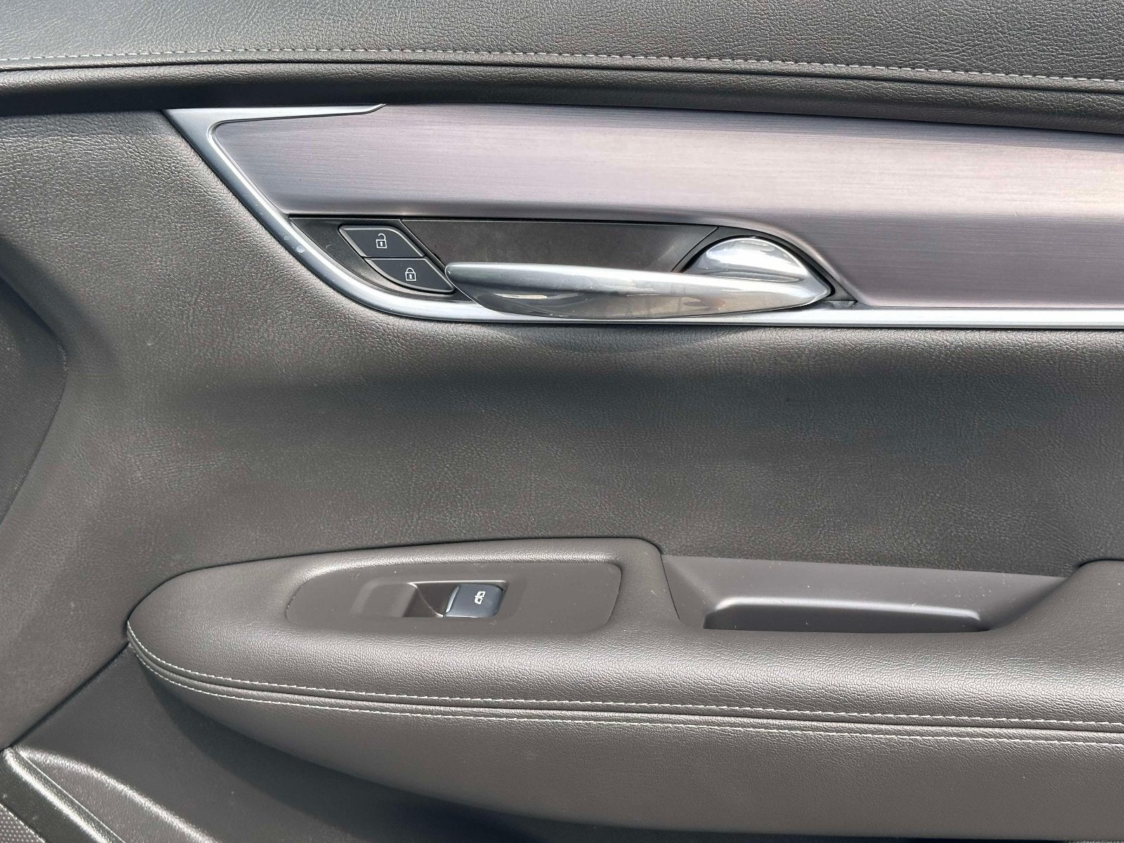 2025 Cadillac XT6 Luxury