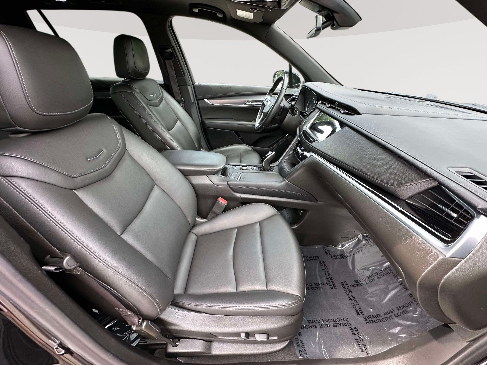 2025 Cadillac XT6 Luxury