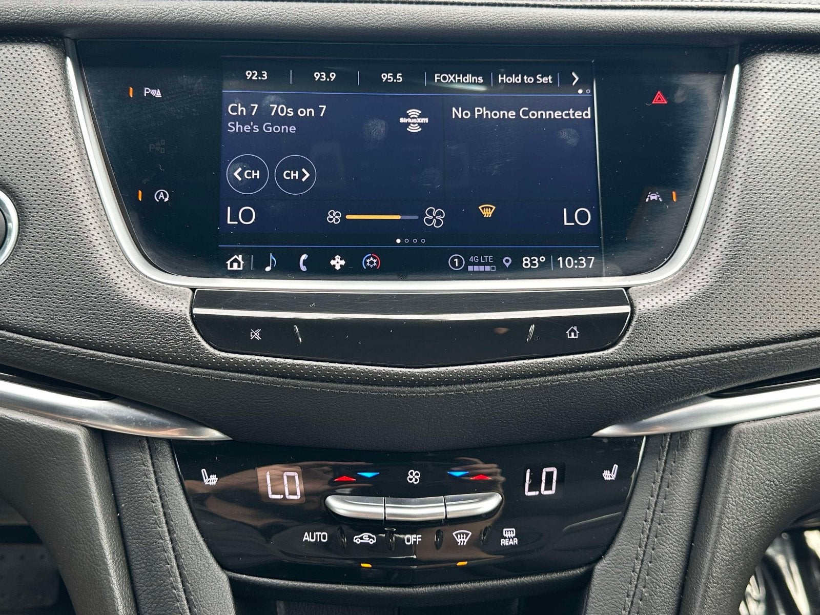 2025 Cadillac XT6 Luxury