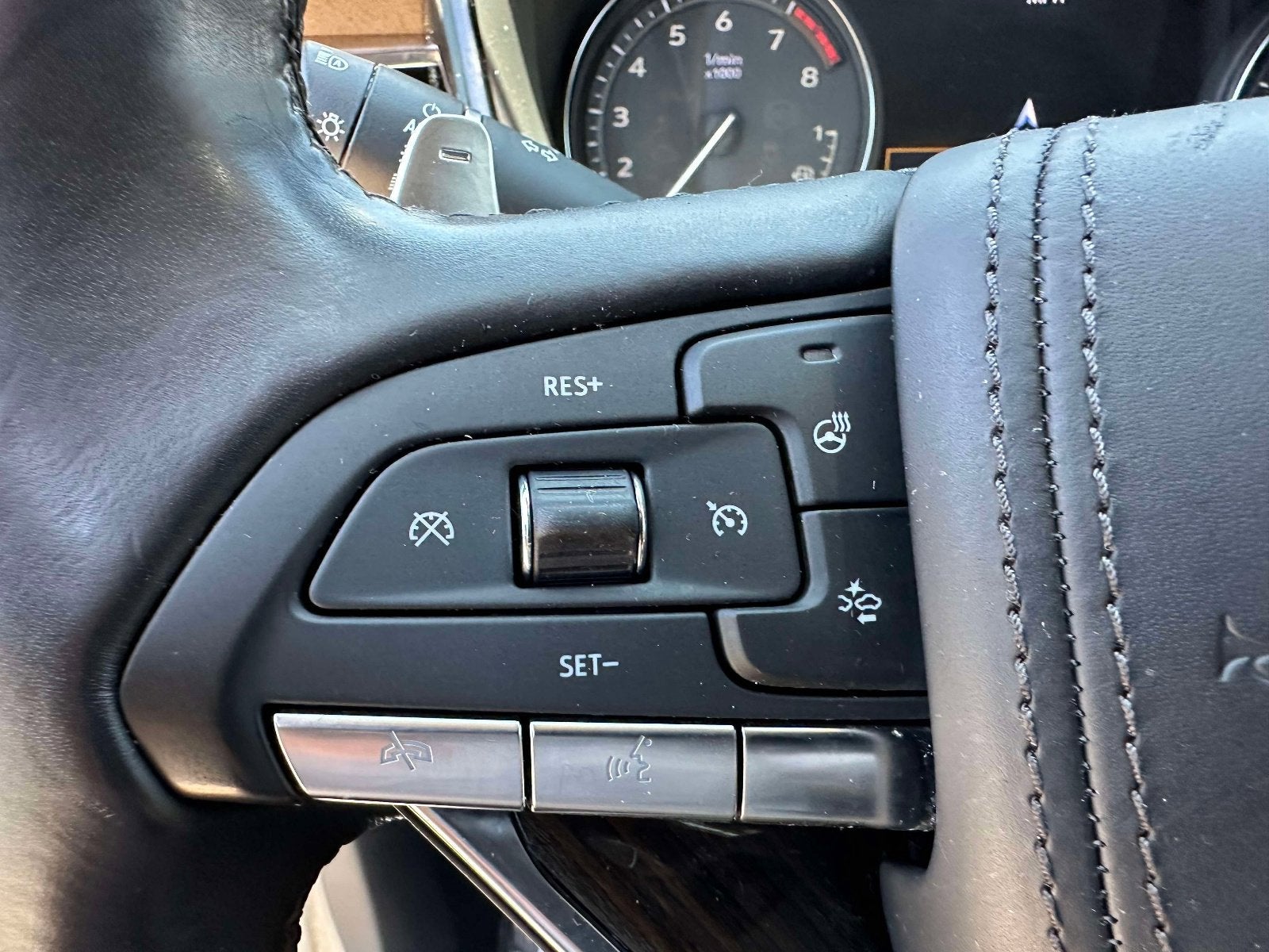 2023 Cadillac XT6 Sport