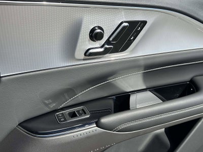 2024 Cadillac LYRIQ Tech